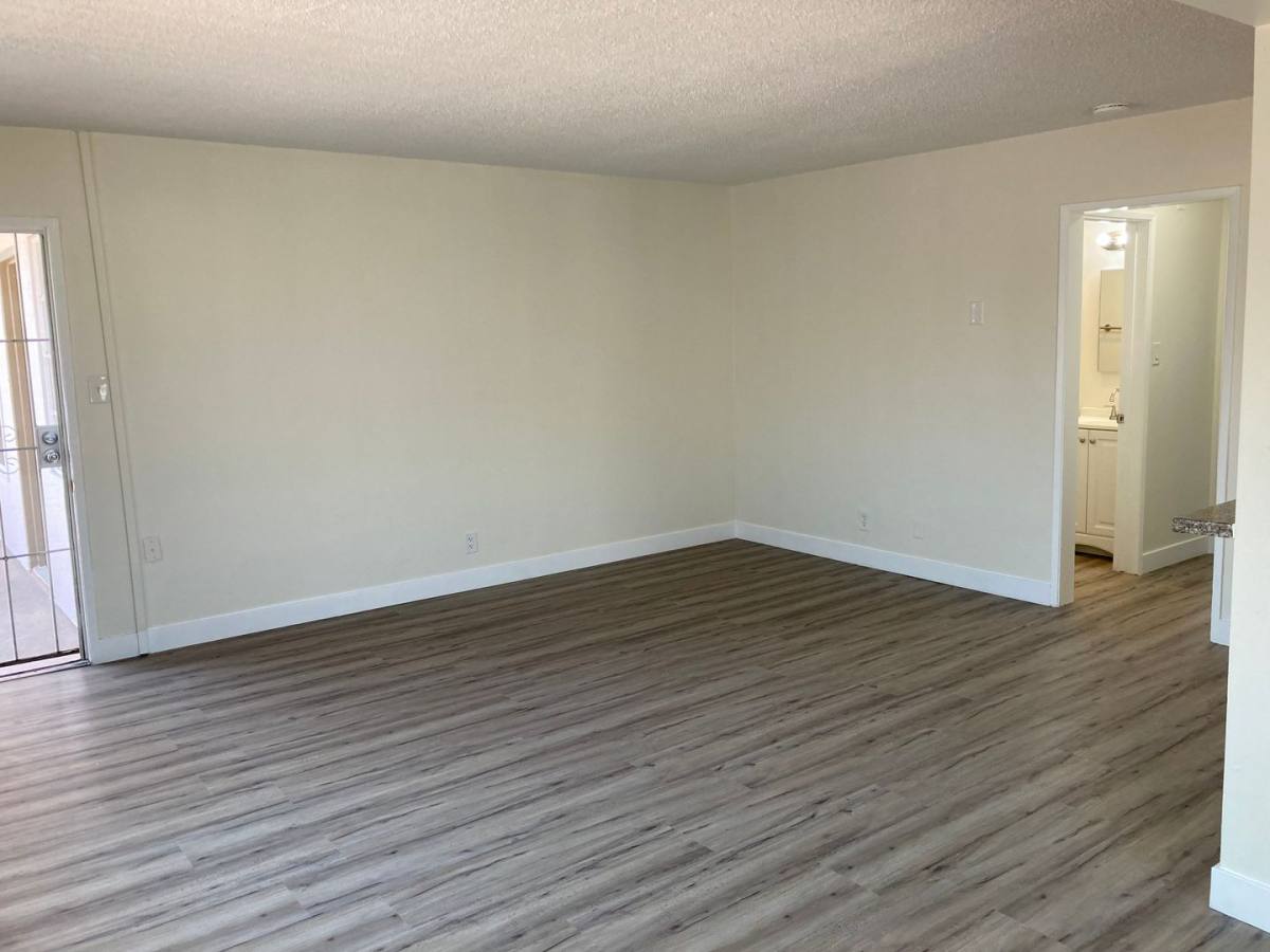 Apartment for rent at 650 Linden Ave, Long Beach, CA 90802