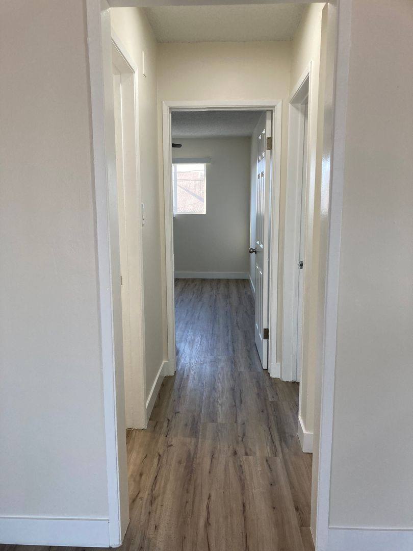 Apartment for rent at 650 Linden Ave, Long Beach, CA 90802