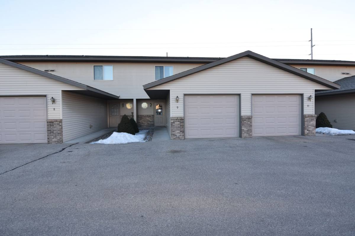 Townhouse for rent at 805 Angel Court, Holmen, WI 54636