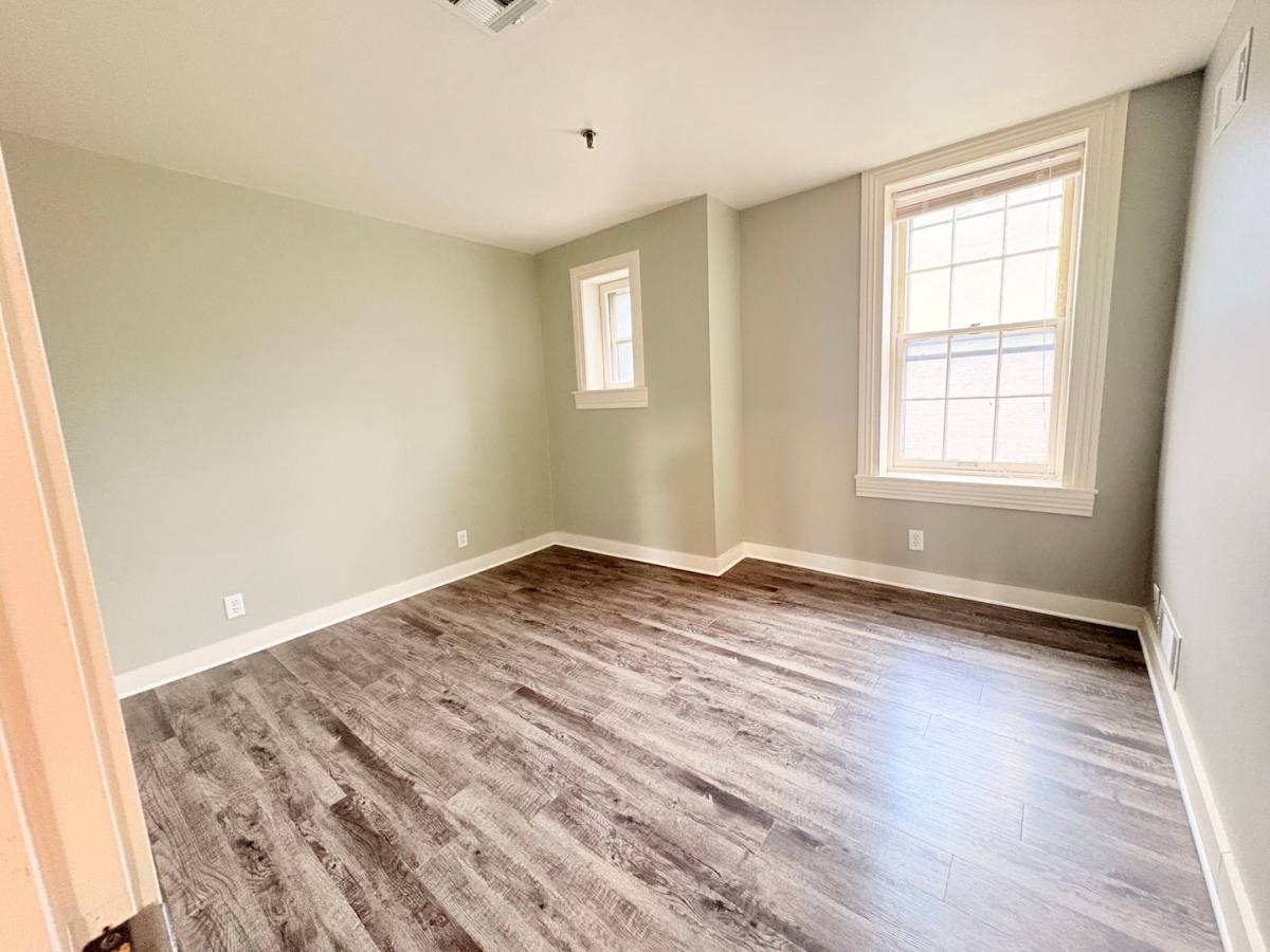 Apartment for rent at 11 N Beaver St, York, PA 17401