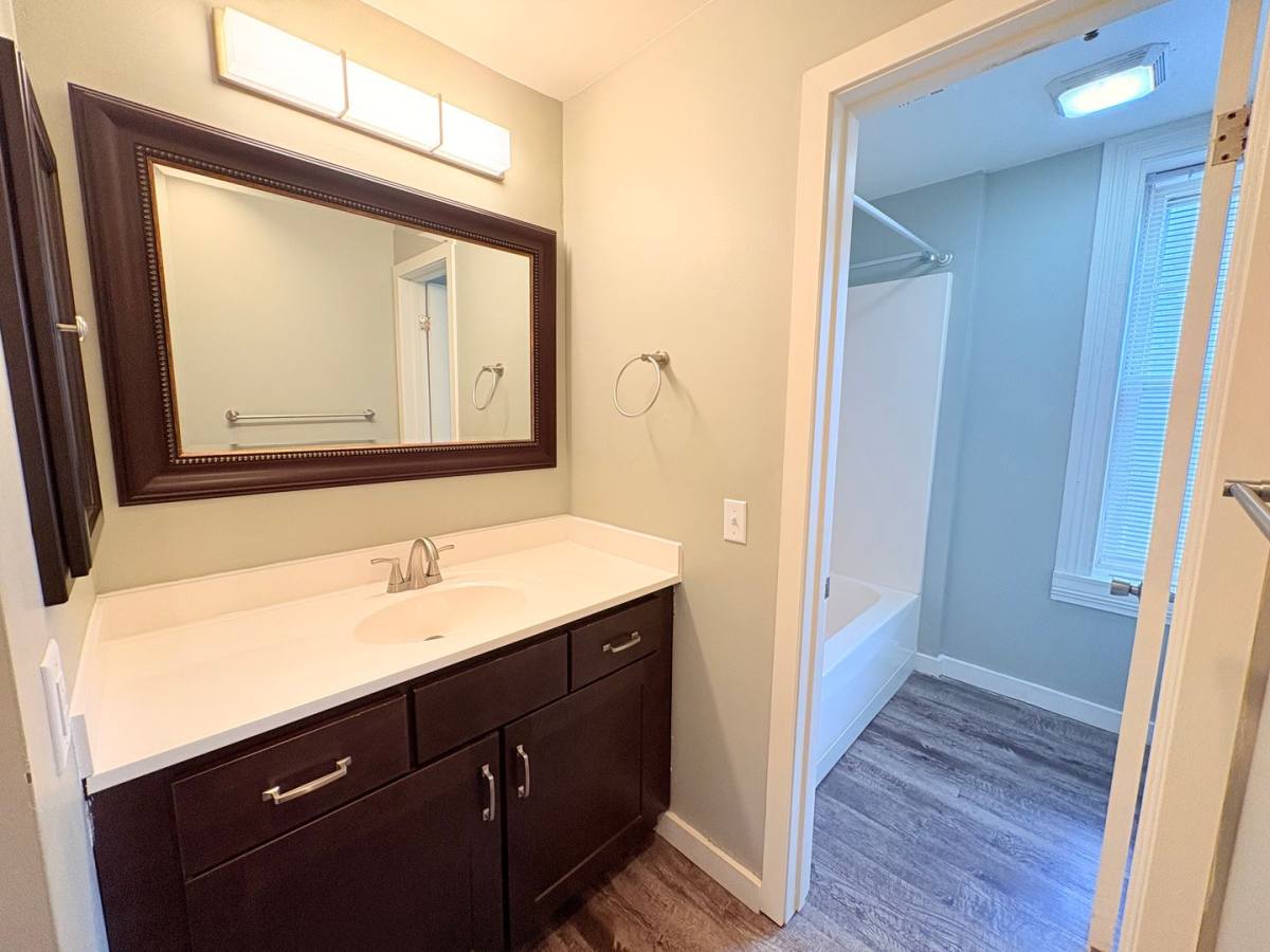 Apartment for rent at 11 N Beaver St, York, PA 17401