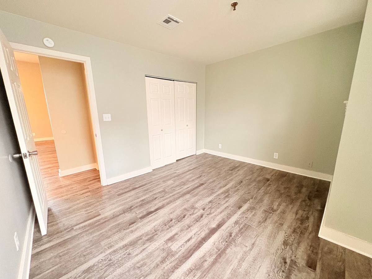 Apartment for rent at 11 N Beaver St, York, PA 17401