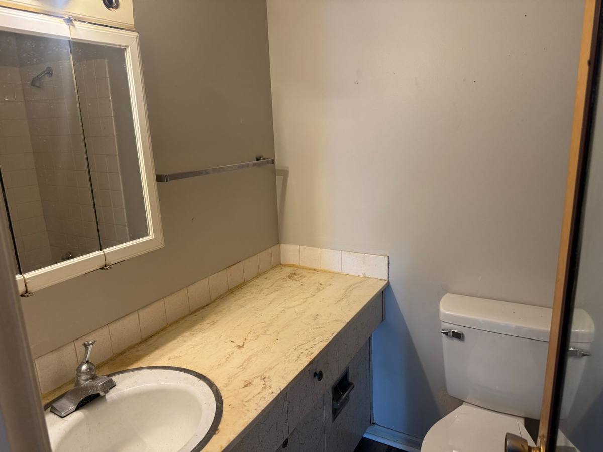 Apartment for rent at 425 N 25th St, Saint Joseph, MO 64501