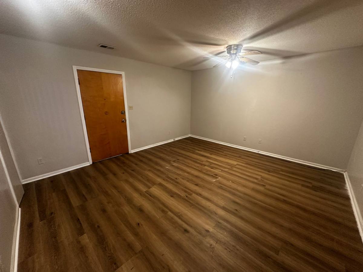 Apartment for rent at 425 N 25th St, Saint Joseph, MO 64501