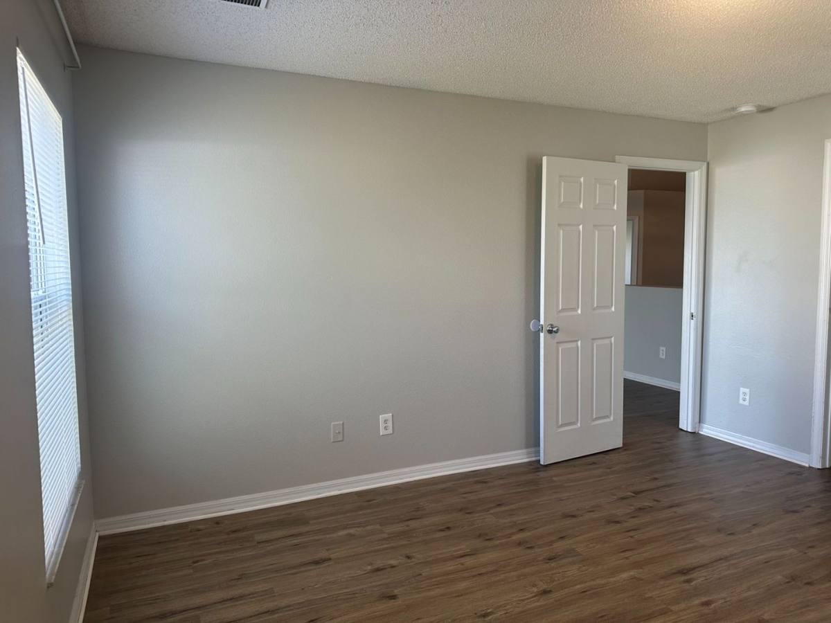House for rent at 1001 Lake Charles Dr, Davenport, FL 33837