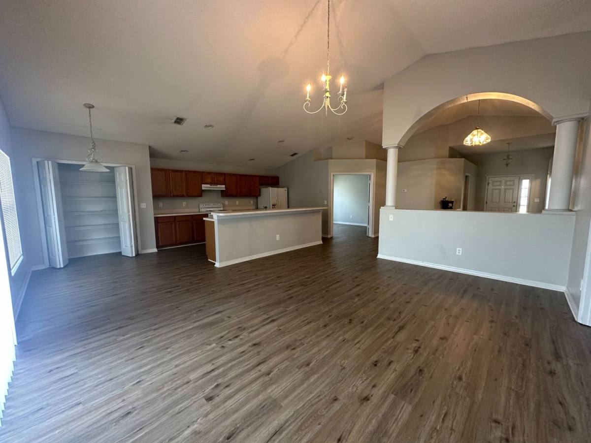 House for rent at 1001 Lake Charles Dr, Davenport, FL 33837