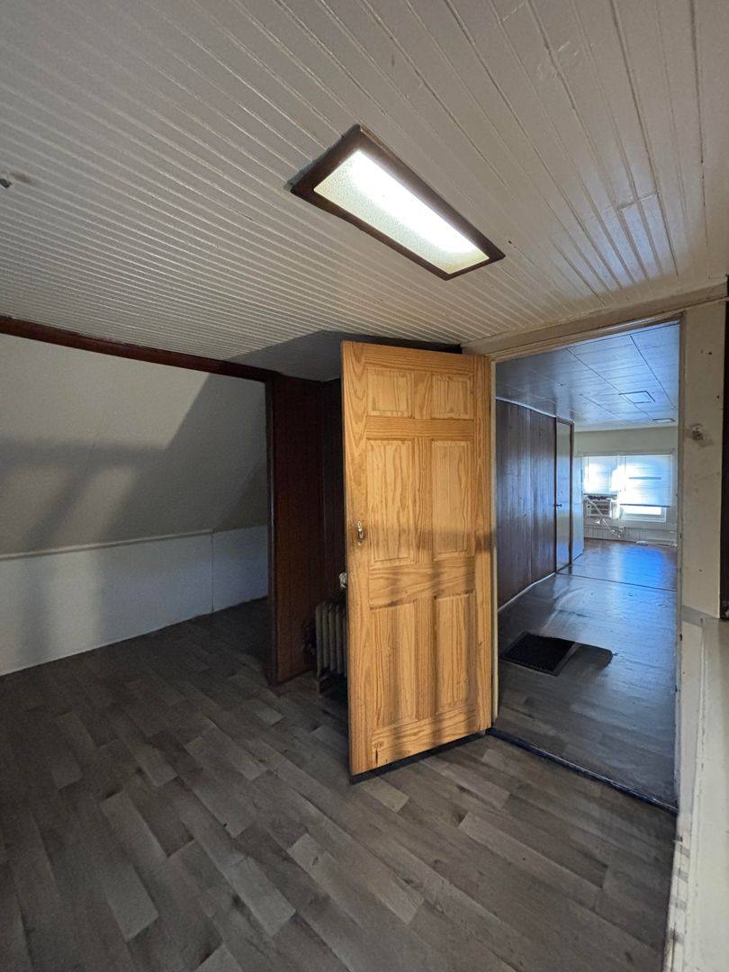 Apartment for rent at 1109 Sycamore St, Waterloo, IA 50703