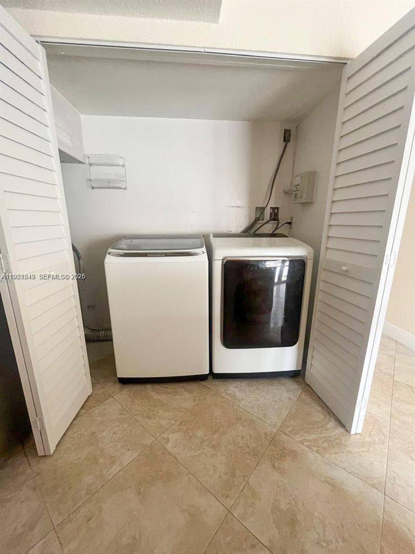 Townhouse for rent at 5249 W 24th Court, Hialeah, FL 33016