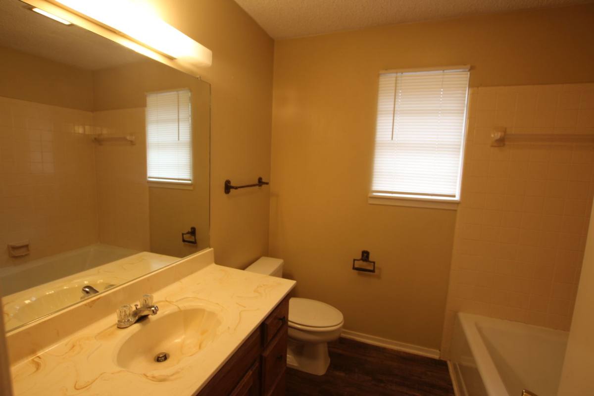 Apartment for rent at 4506 4508 Edinburgh Dr, Tyler, TX 75703