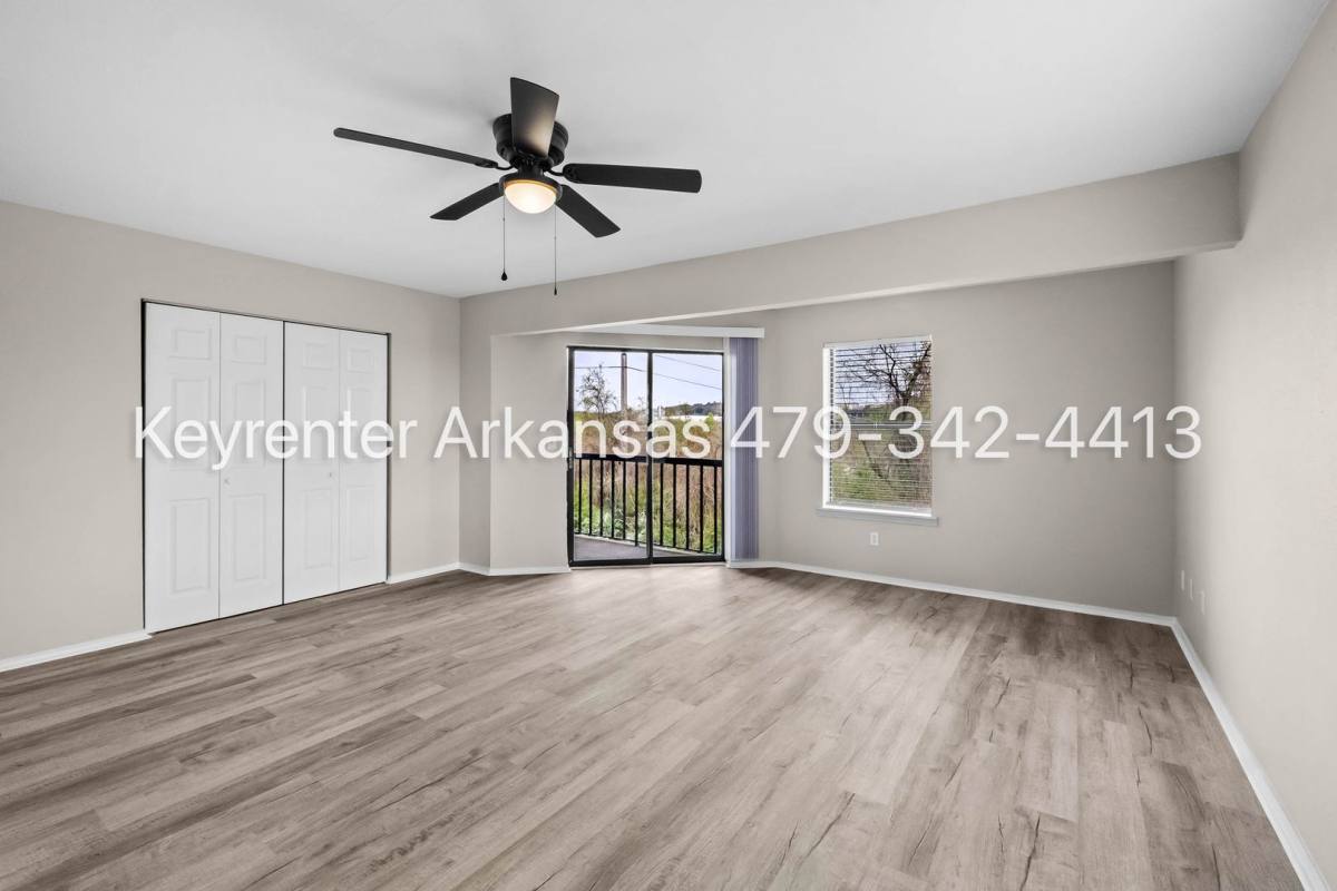 Apartment for rent at 1030 W Rochier St, Fayetteville, AR 72701