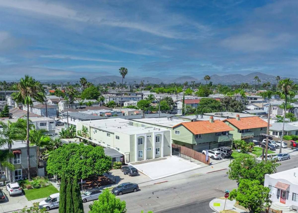 Apartment for rent at 3470 Monroe Ave, San Diego, CA 92116
