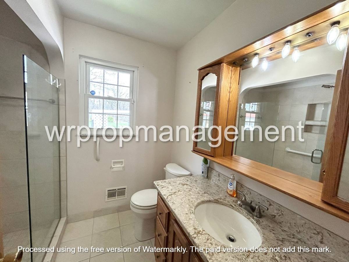 House for rent at 2338 Bodette Ave, Toledo, OH 43613