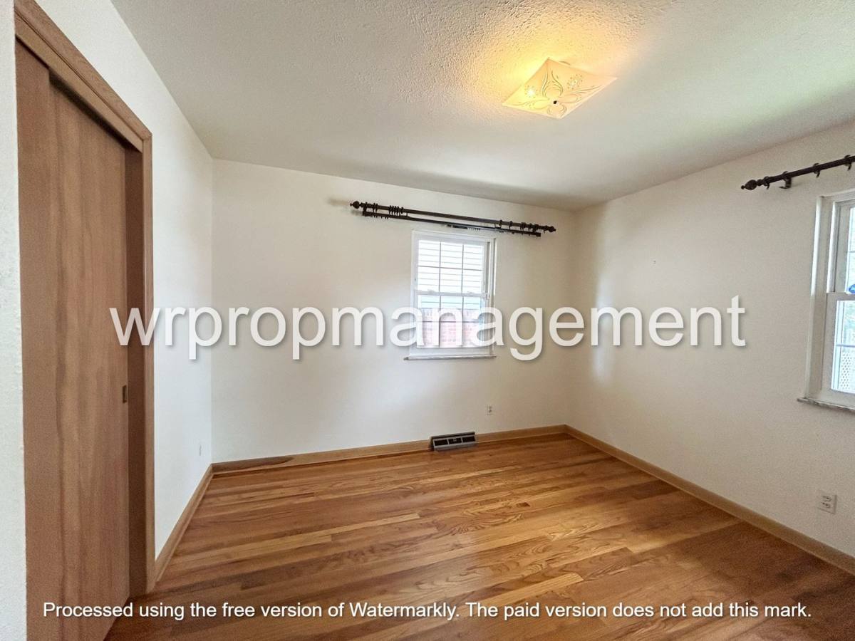 House for rent at 2338 Bodette Ave, Toledo, OH 43613