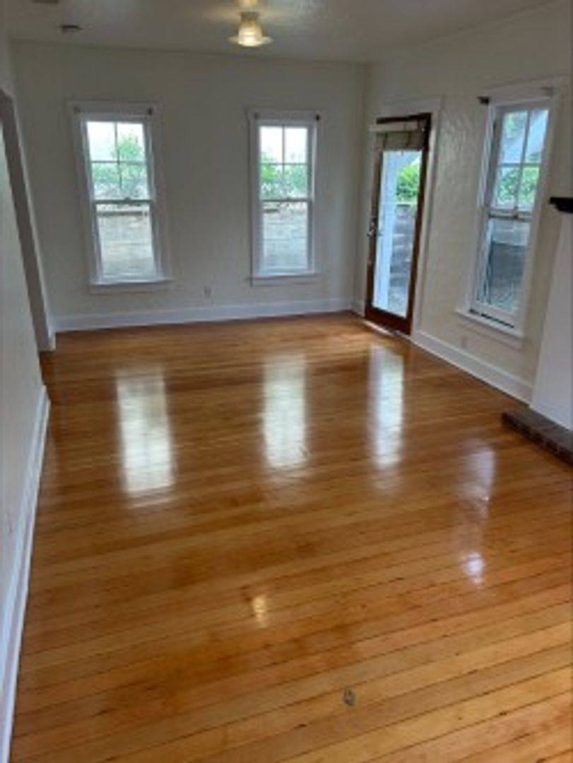 Apartment for rent at 2351-2353 Ocean Ave, Venice, CA 90291