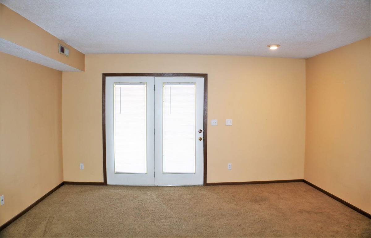 Apartment for rent at 1040 Duchess Dr, Solon, IA 52333