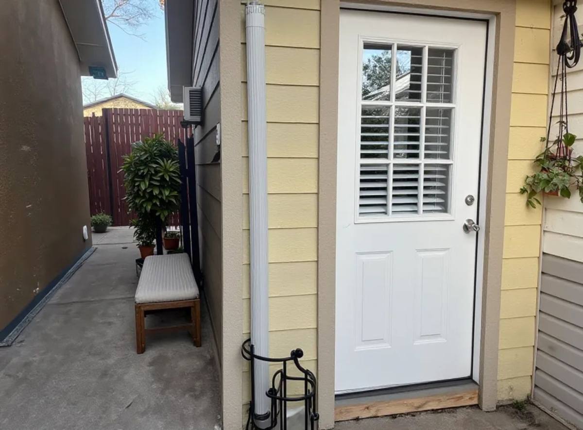 Apartment for rent at 2351 Longhorn St, Dallas, TX 75228