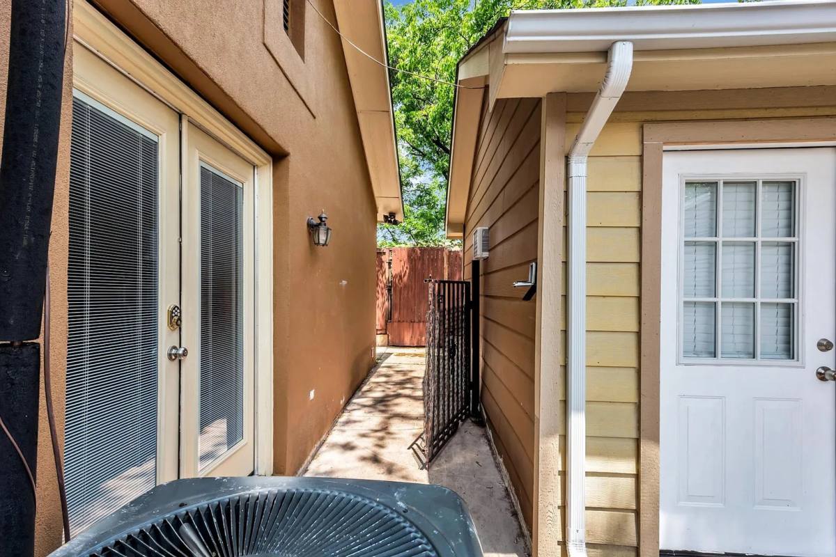Apartment for rent at 2351 Longhorn St, Dallas, TX 75228