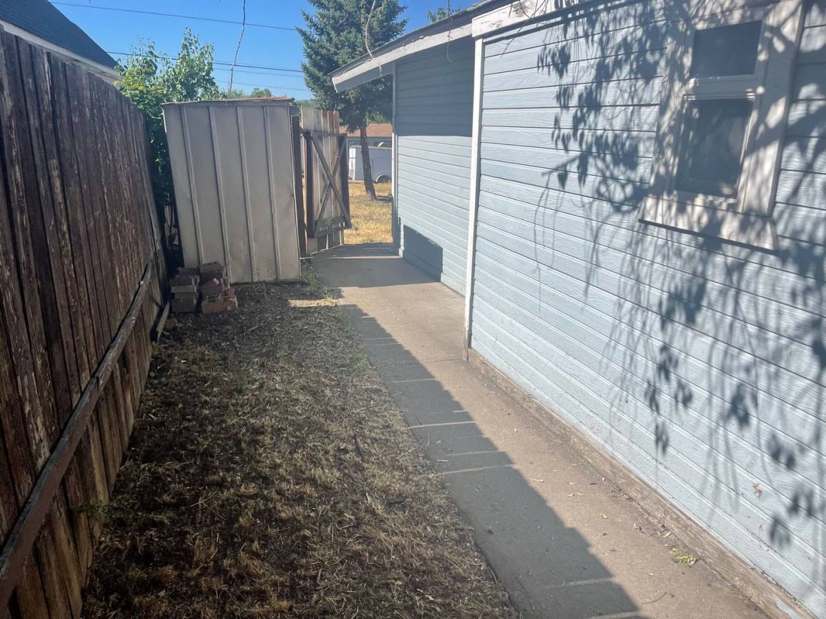 House for rent at 313 E Lowell, Klamath Falls, OR 97601