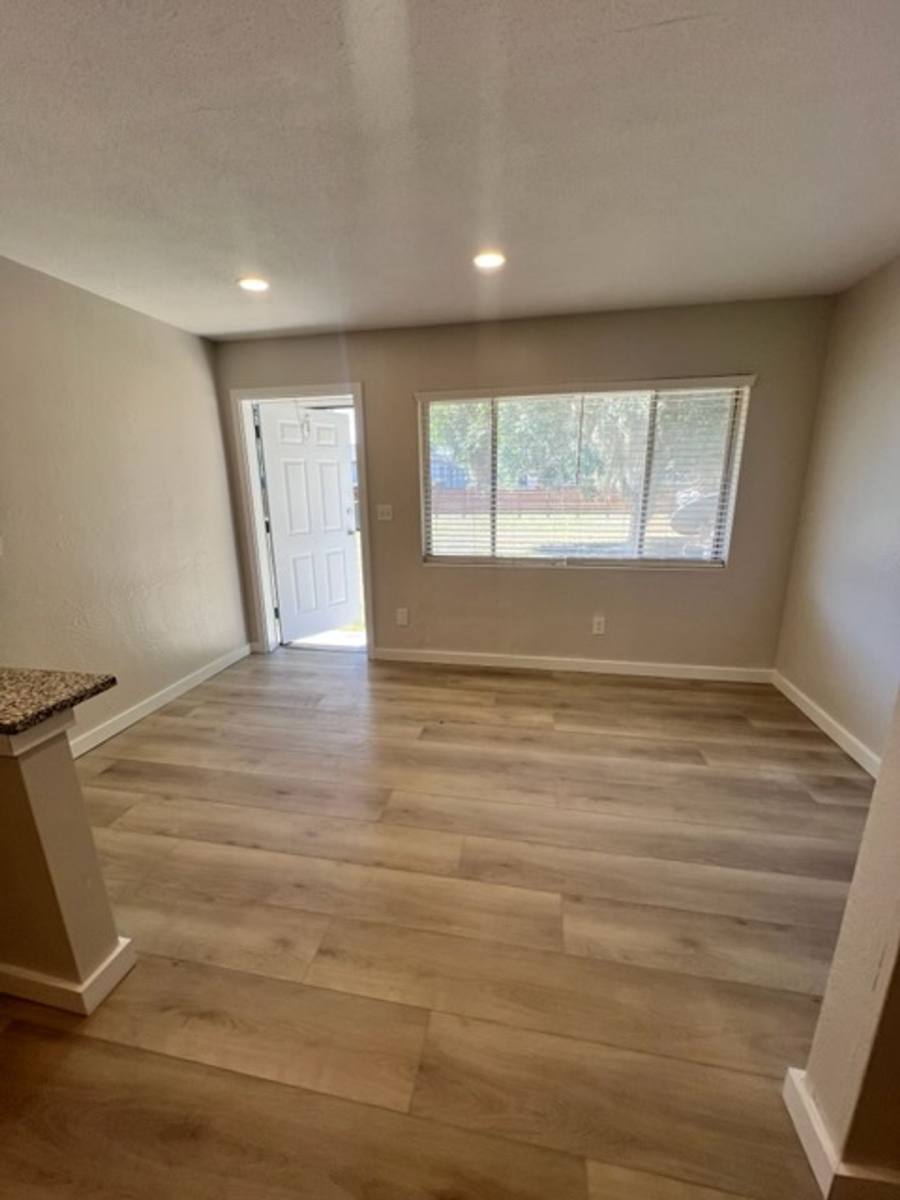 Apartment for rent at 211 SW 8th St, Ocala, FL 34471