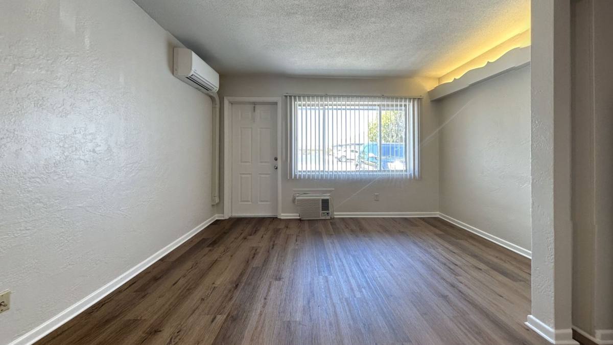 Apartment for rent at 211 SW 8th St, Ocala, FL 34471