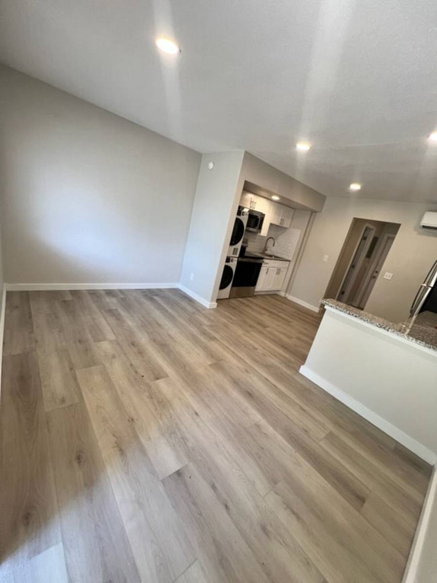 Apartment for rent at 211 SW 8th St, Ocala, FL 34471