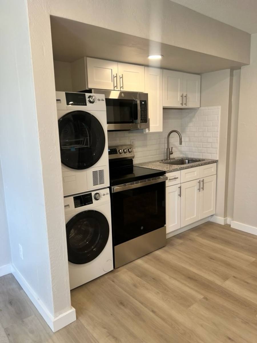 Apartment for rent at 211 SW 8th St, Ocala, FL 34471