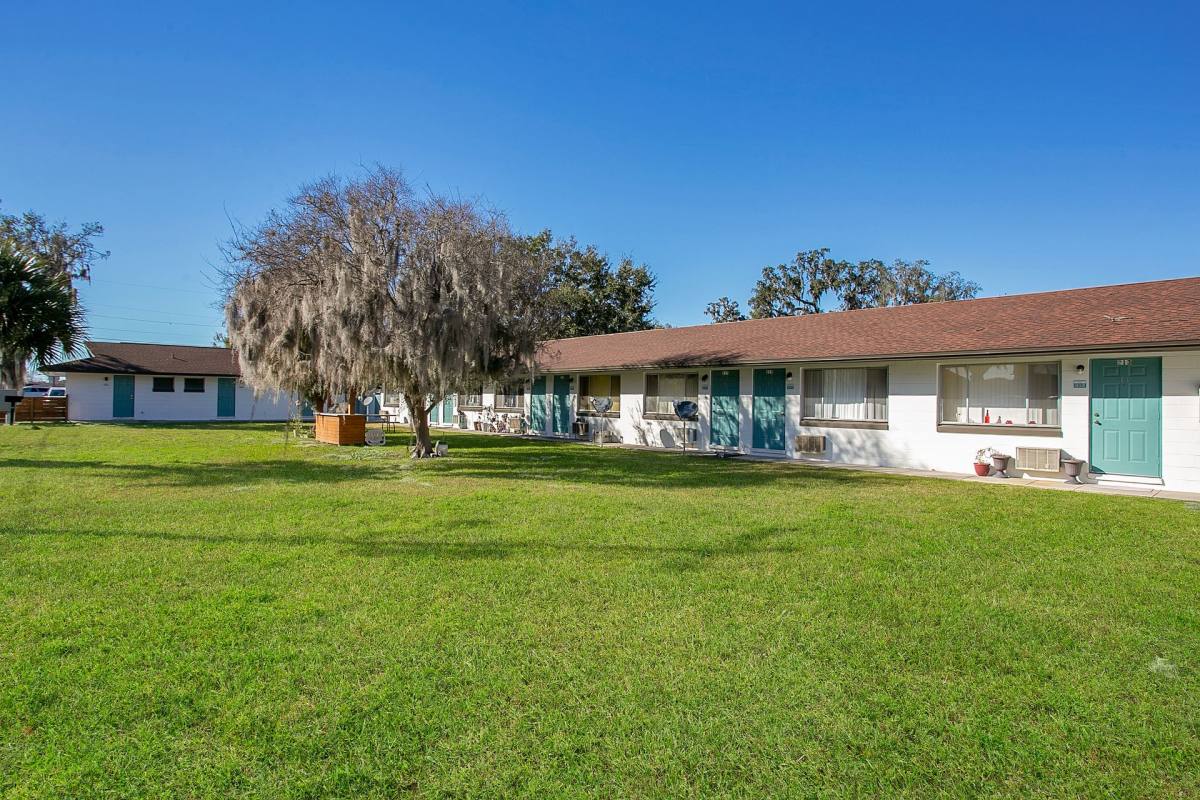 Apartment for rent at 211 SW 8th St, Ocala, FL 34471