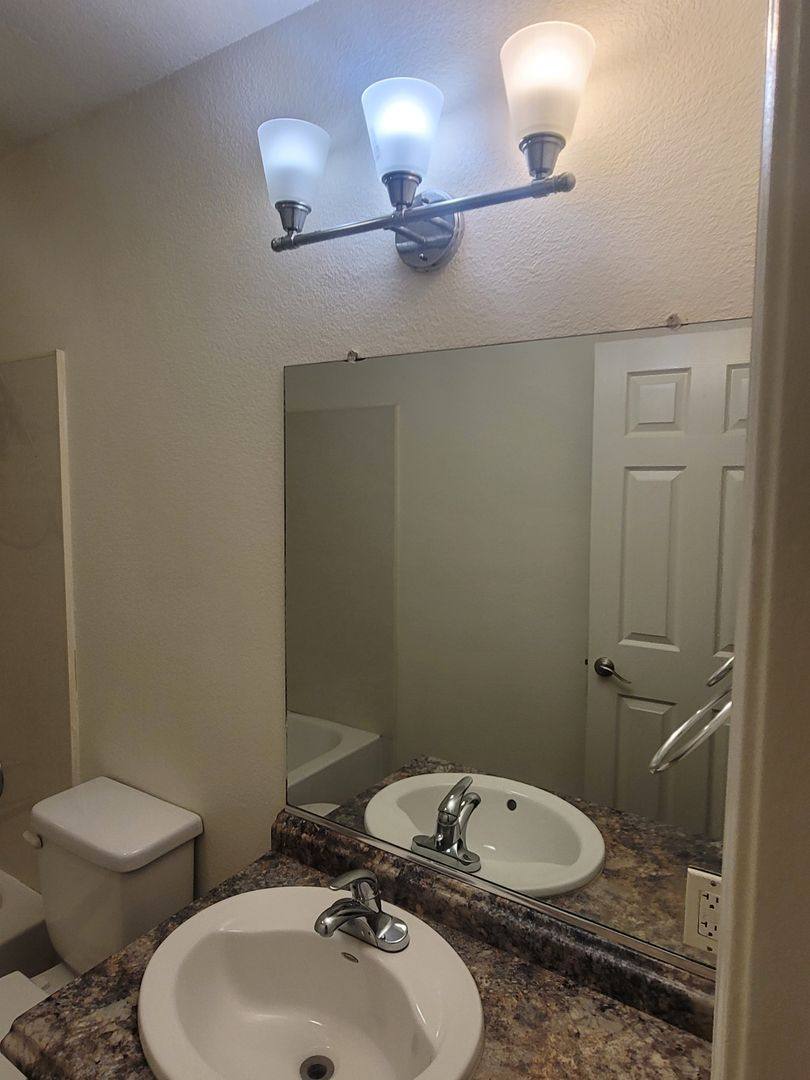 Apartment for rent at 1356 E San Ramon Court, Fresno, CA 93710