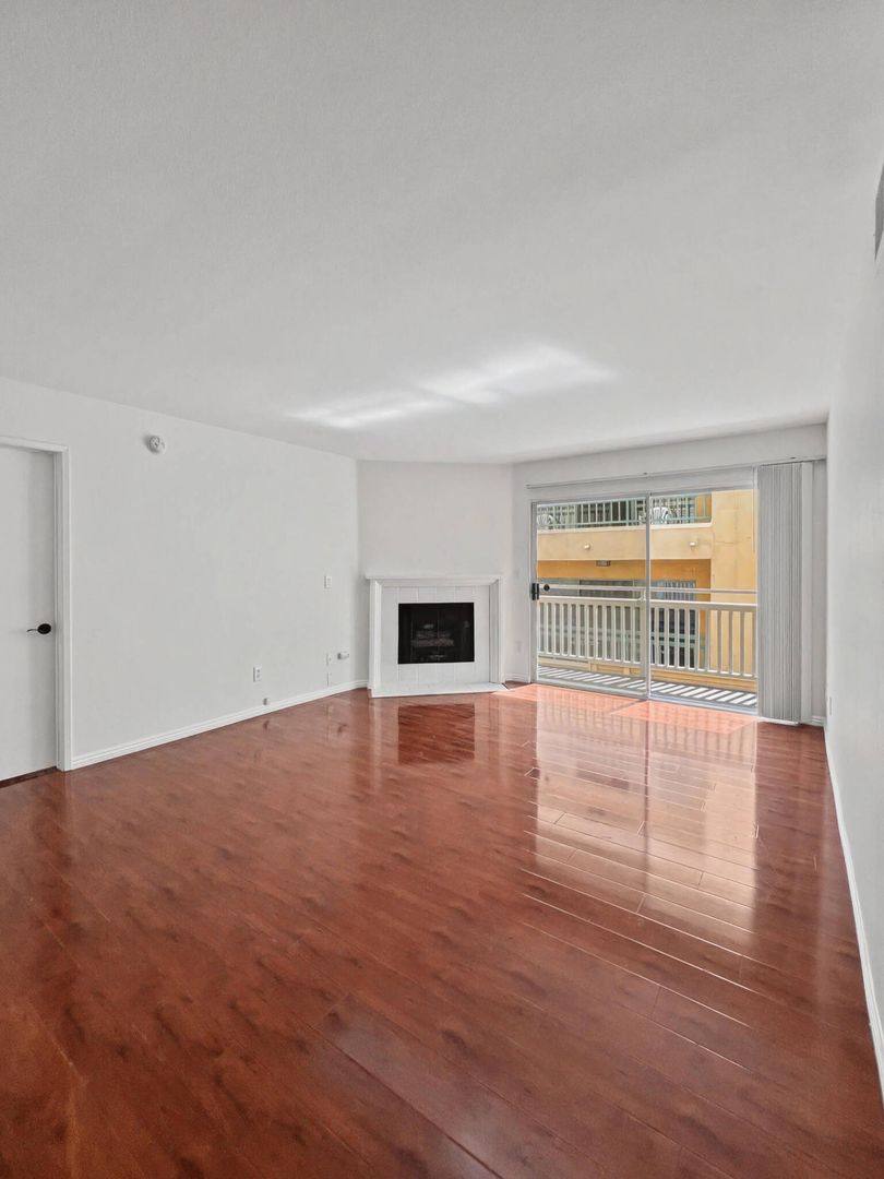 Apartment for rent at 1327 S Westgate Ave, Los Angeles, CA 90025