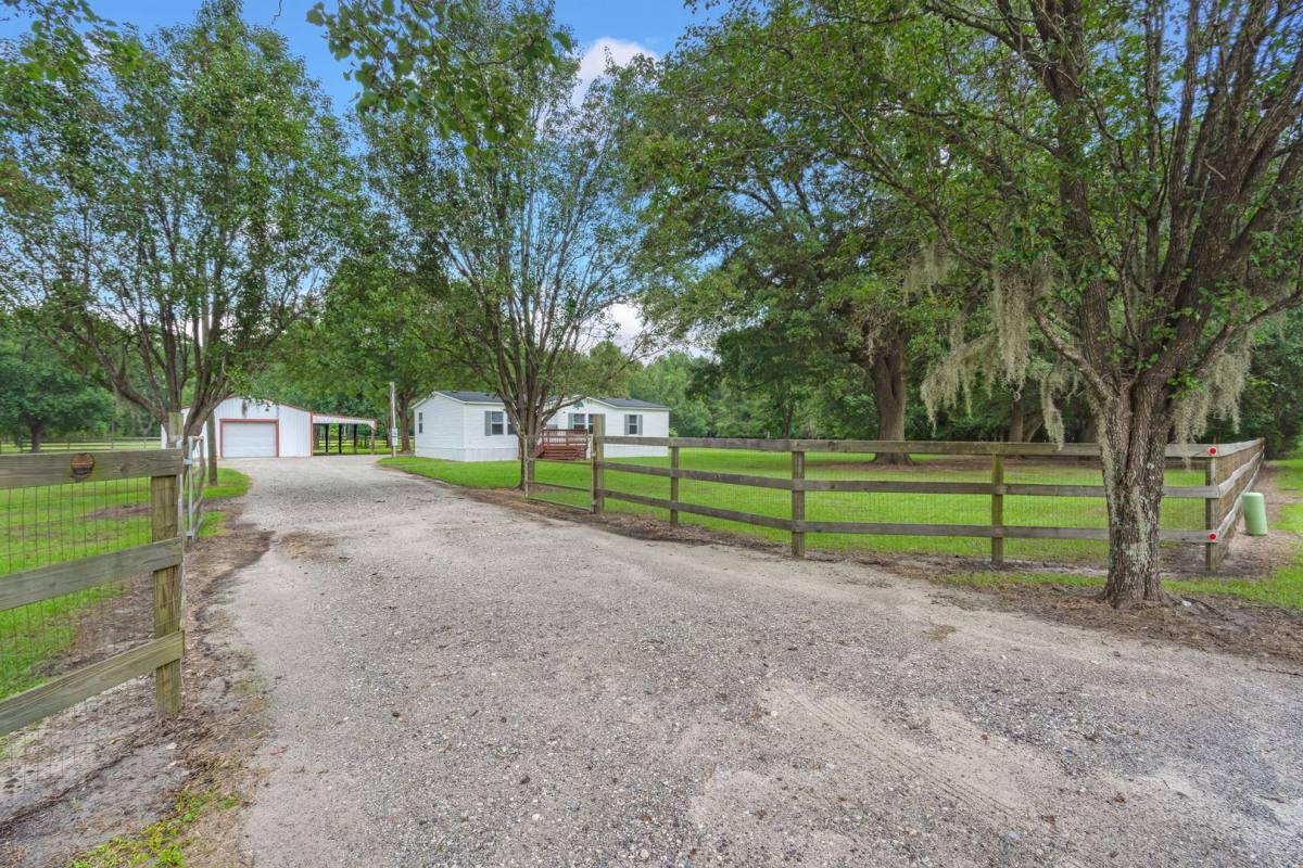 House for rent at 327 Myers Mayo Rd, Lexington, SC 29072