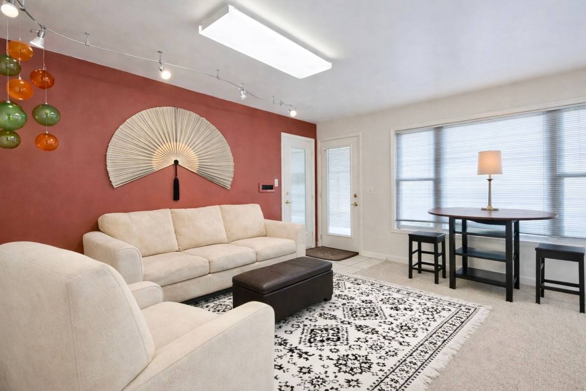 Apartment for rent at 509 E 10th St, Bloomington, IN 47408