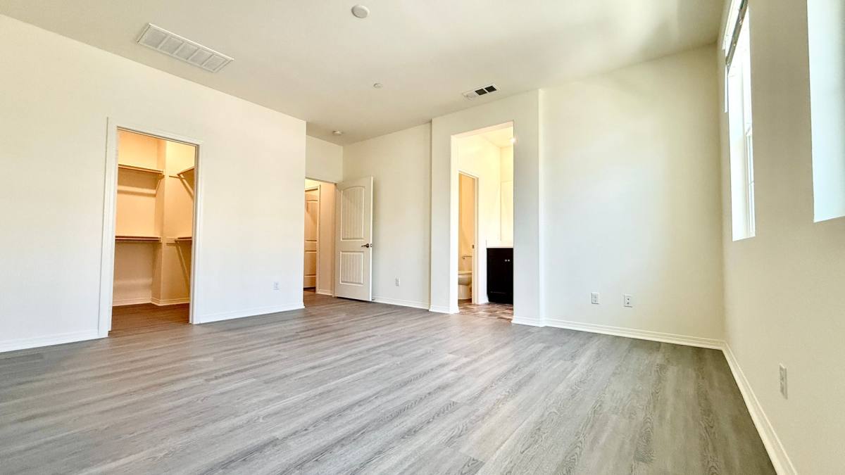 Condo for rent at 7099 Vernazza Place, Corona, CA 92880