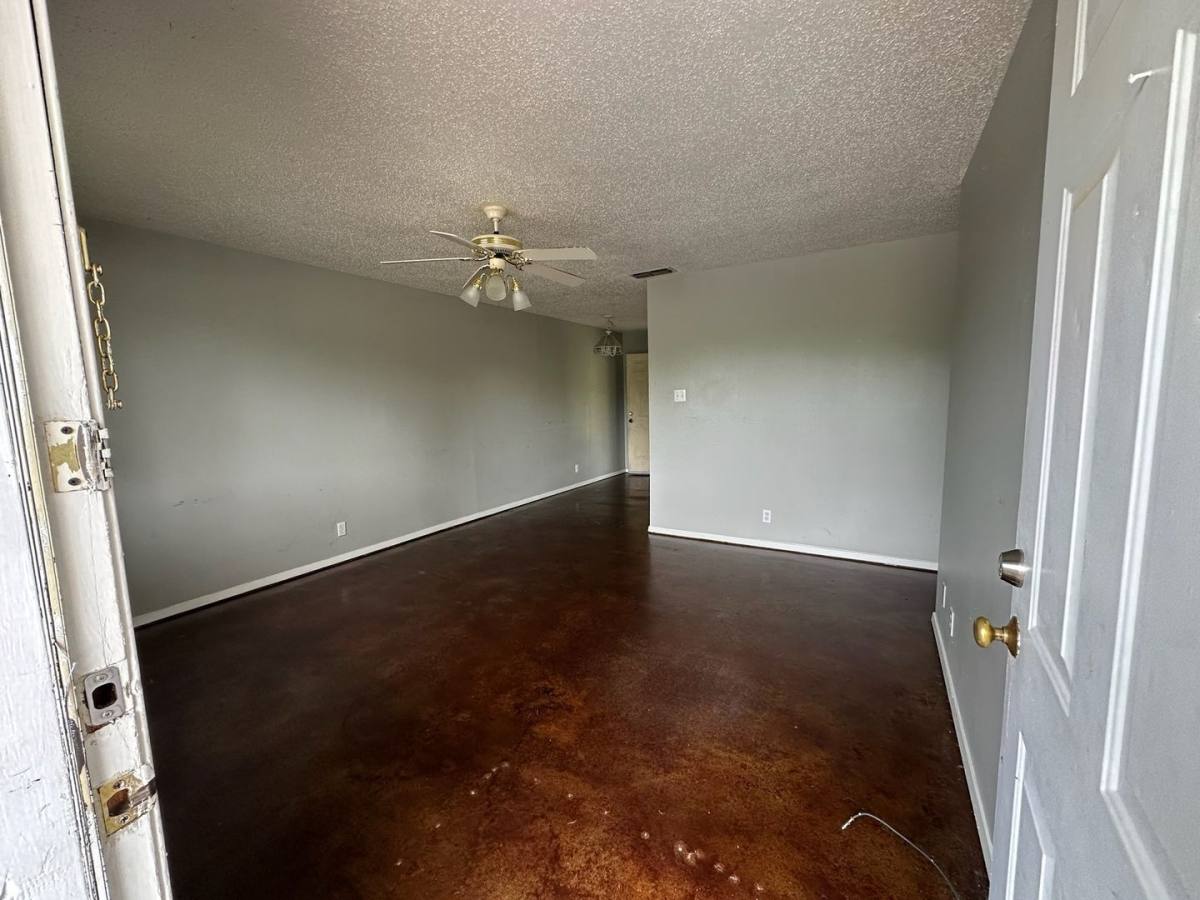 Townhouse for rent at 210 Memory Lane, Whitehouse, TX 75791