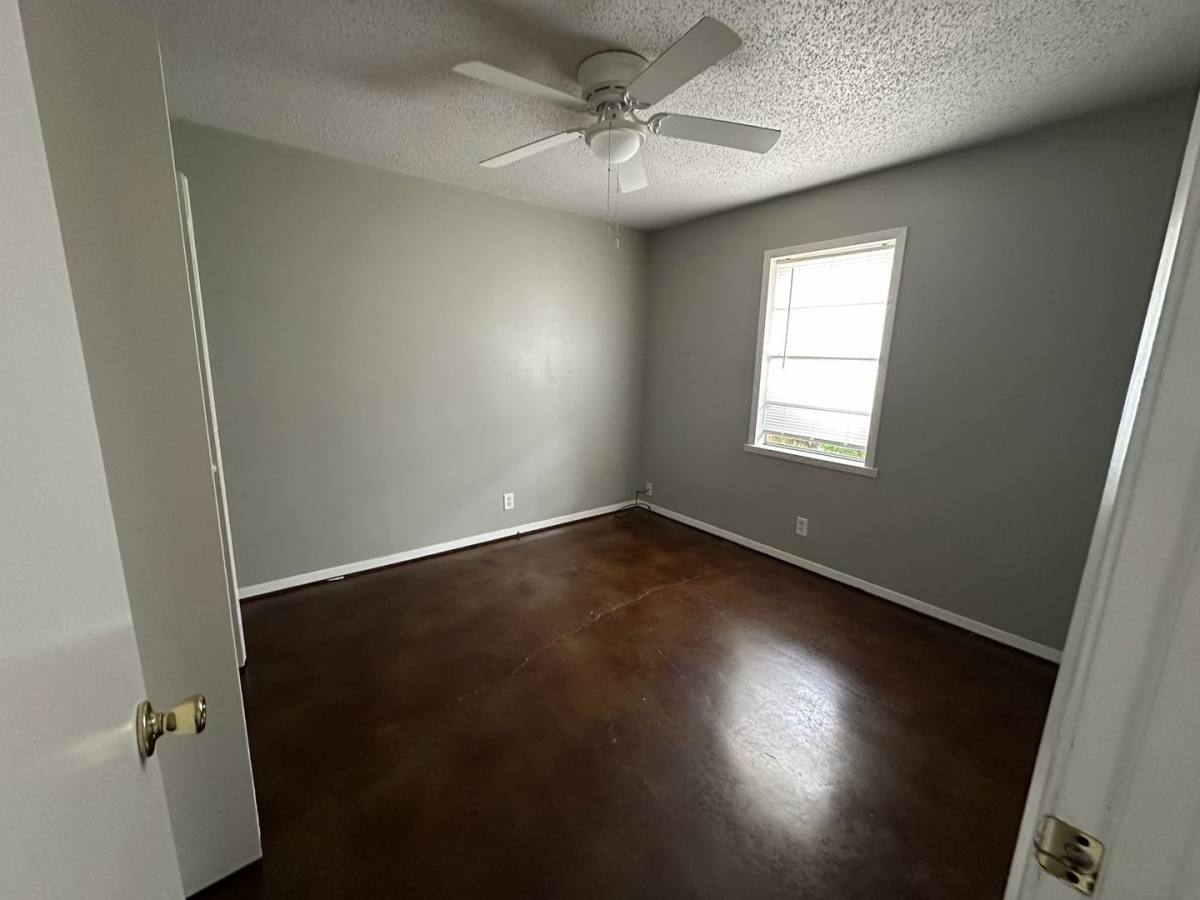 Townhouse for rent at 210 Memory Lane, Whitehouse, TX 75791