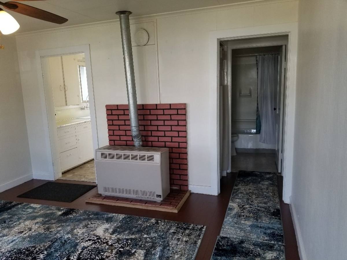Apartment for rent at 150 E Everett, Sutherlin, OR 97479