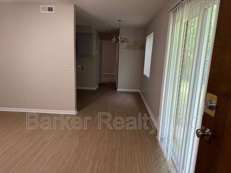 Apartment for rent at 205 E Ransom St #1B, Fuquay Varina, NC 27526