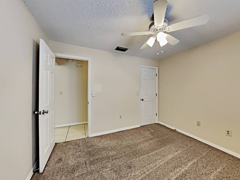 Apartment for rent at 32827 Blossom Lane, Leesburg, FL 34788