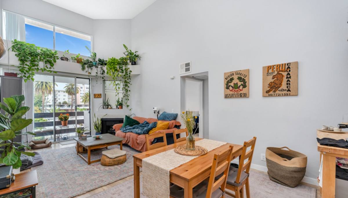 Apartment for rent at 350 S Reno St, Los Angeles, CA 90057