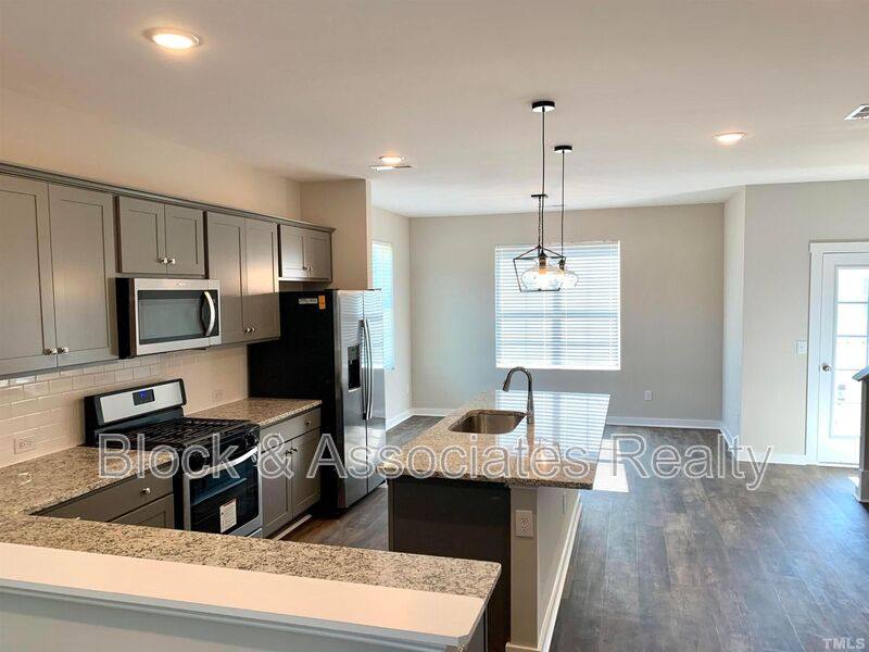 Townhouse for rent at 801 S Franklin St, Wake Forest, NC 27587