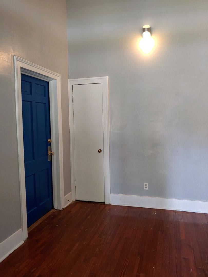 Apartment for rent at 318 S Limestone St, Gaffney, SC 29340