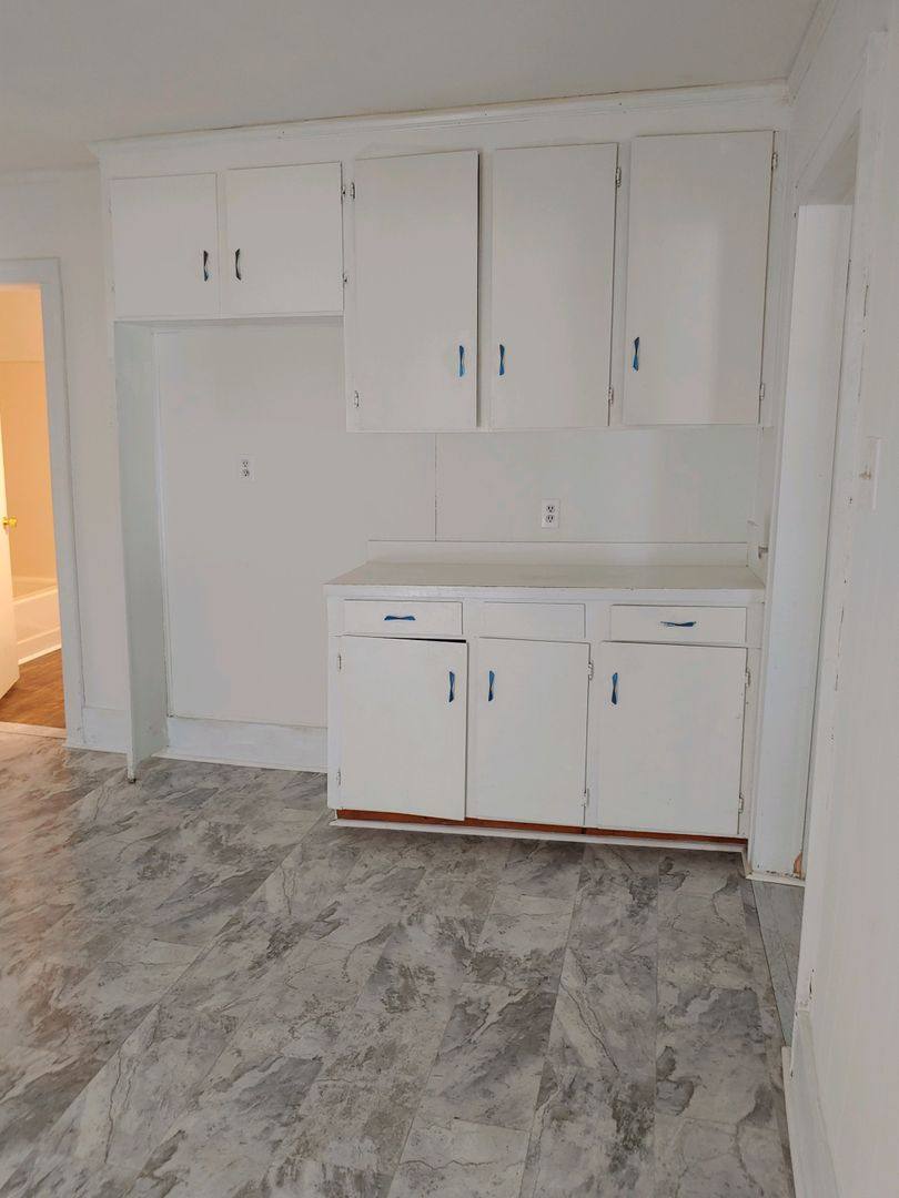 Apartment for rent at 318 S Limestone St, Gaffney, SC 29340