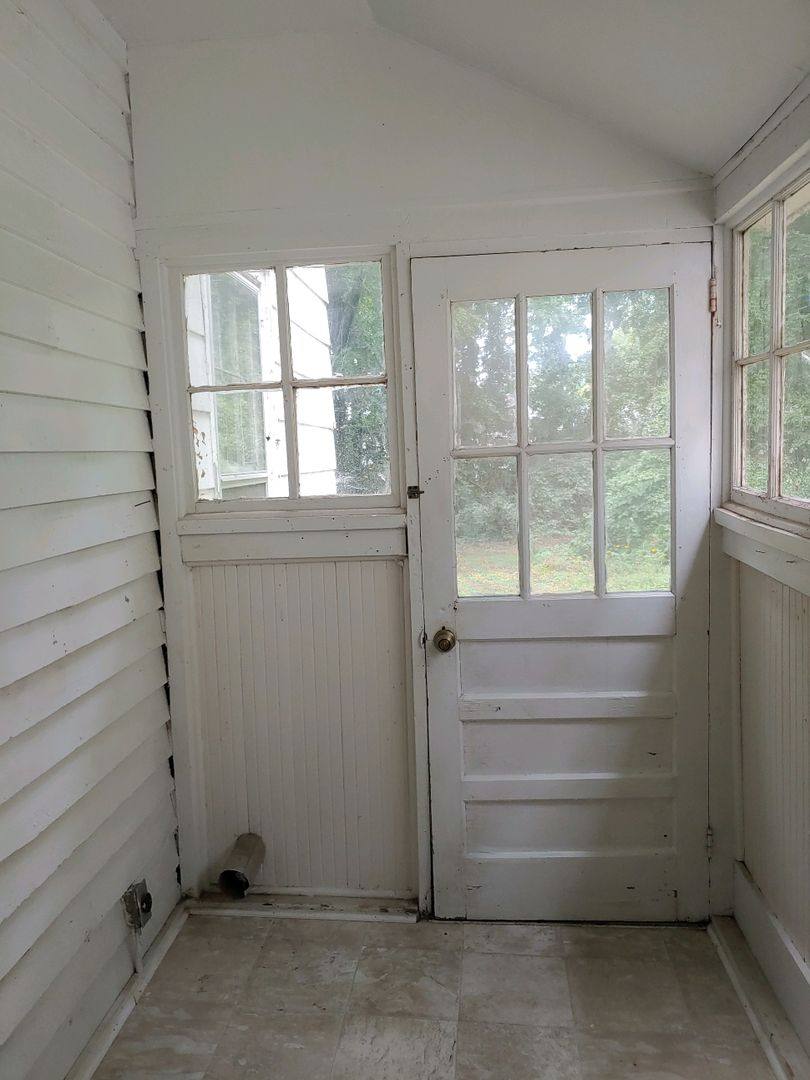 Apartment for rent at 318 S Limestone St, Gaffney, SC 29340