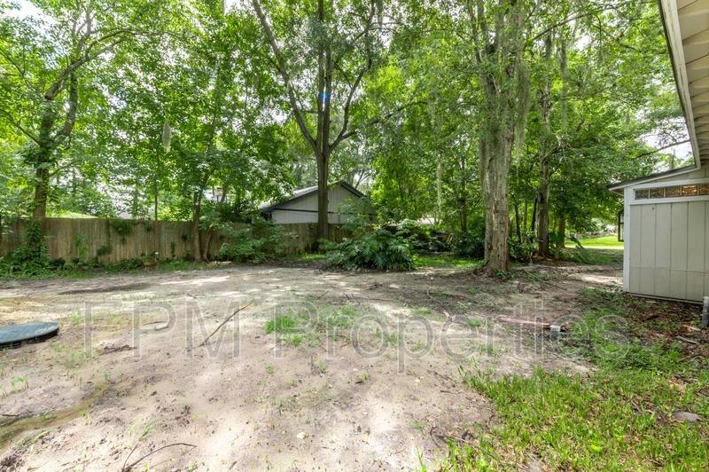 House for rent at 7832 Newton Rd, Jacksonville, FL 32216
