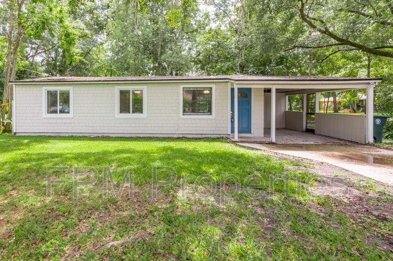House for rent at 7832 Newton Rd, Jacksonville, FL 32216