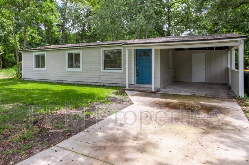 House for rent at 7832 Newton Rd, Jacksonville, FL 32216