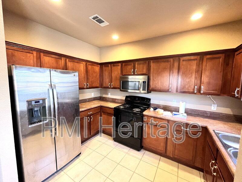 House for rent at 3200 SW Windrift Ave #1, Bentonville, AR 72713