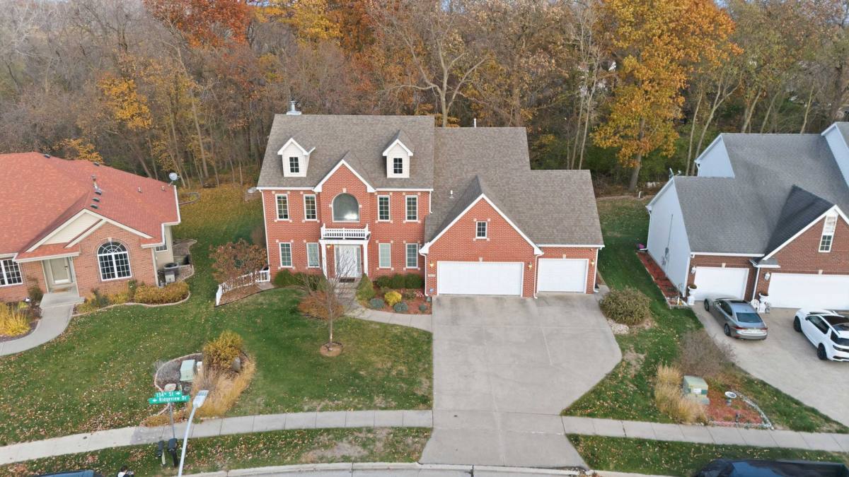 House for rent at 2515 134th St, Urbandale, IA 50323