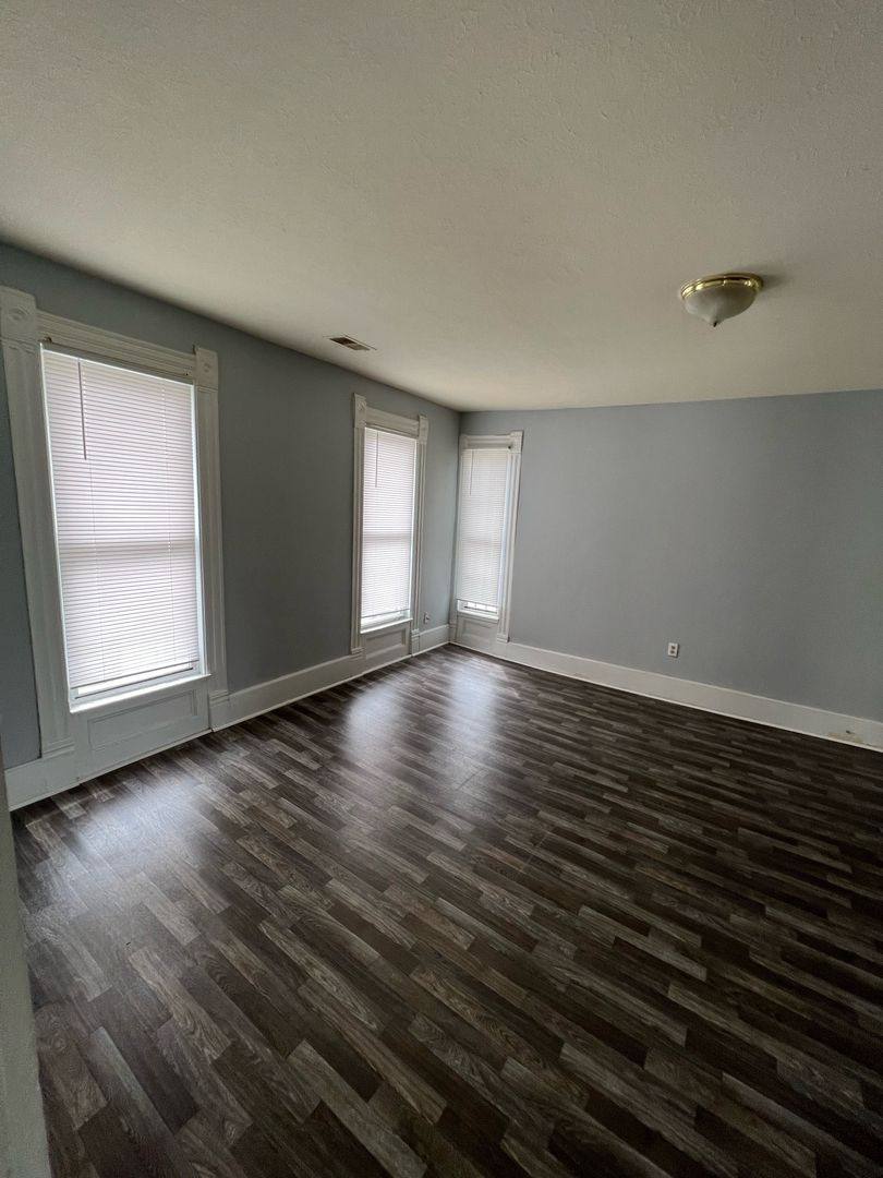 Apartment for rent at 1139 S 28th, Louisville, KY 40211