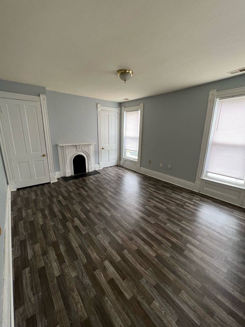 Apartment for rent at 1139 S 28th, Louisville, KY 40211