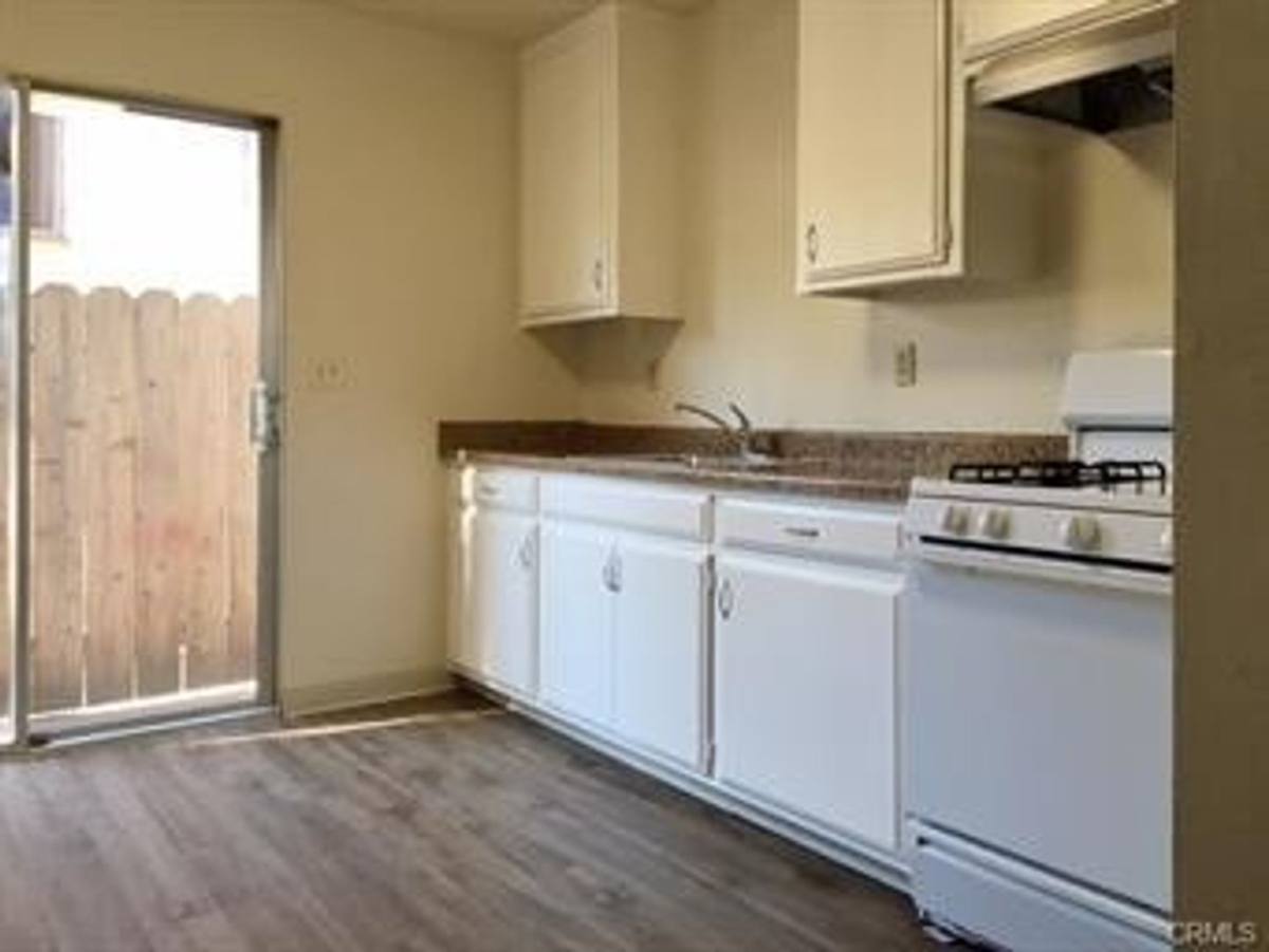 Apartment for rent at 1072 Chestnut St, Chico, CA 95928